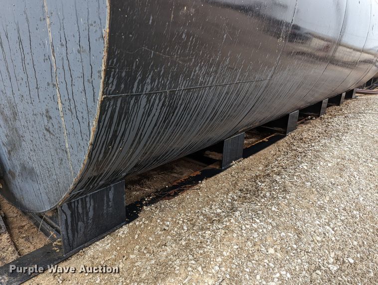 image for item DR6806 Frac tank