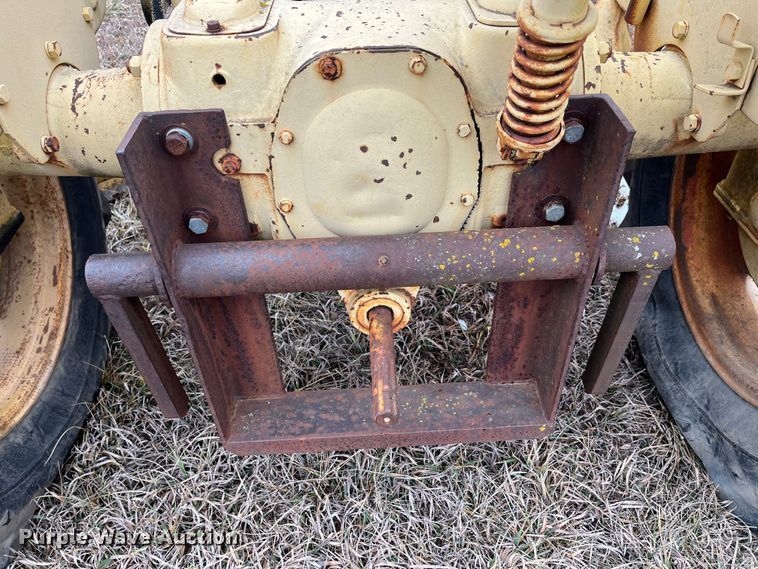 image for item DR7436 Allis Chalmers  rigid frame motor grader