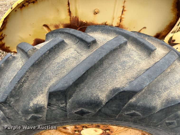 image for item DR7436 Allis Chalmers  rigid frame motor grader