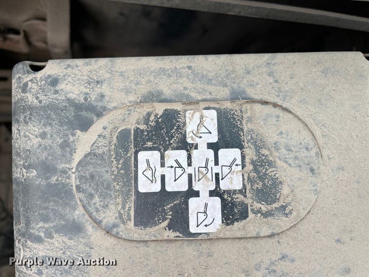 image for item DR7445 2002 Komatsu WA180-3MC  wheel loader