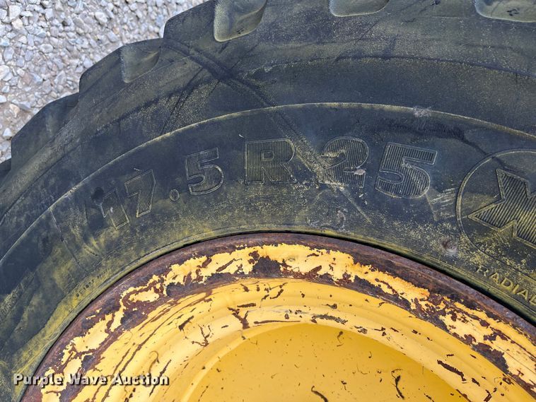 image for item DR7445 2002 Komatsu WA180-3MC  wheel loader