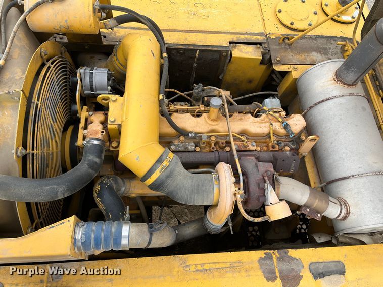 image for item DR7446 2000 John Deere 330LC  excavator