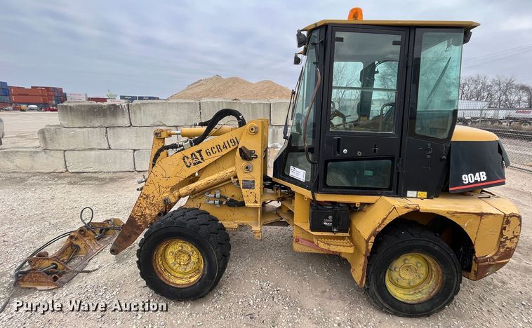 image for item DR7447 2006 Caterpillar 904B  wheel loader