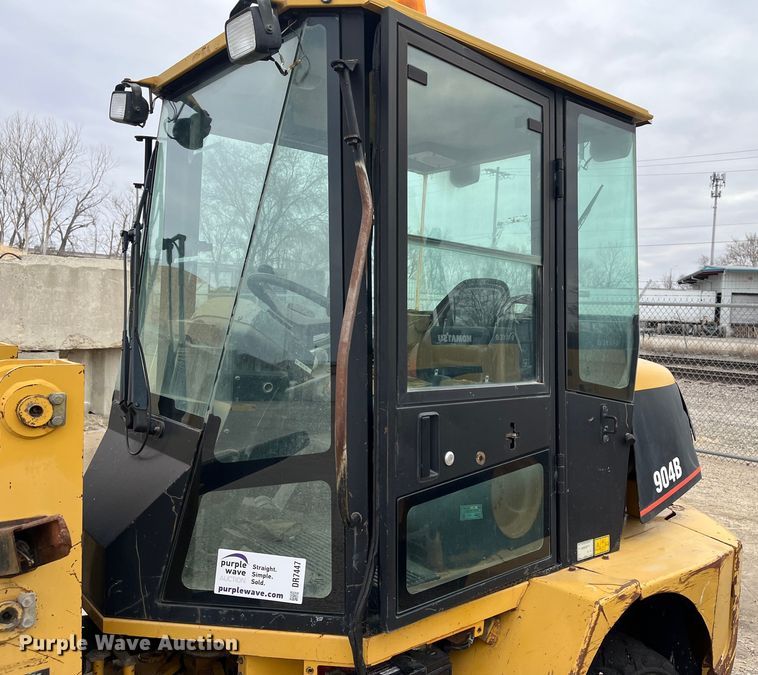 image for item DR7447 2006 Caterpillar 904B  wheel loader