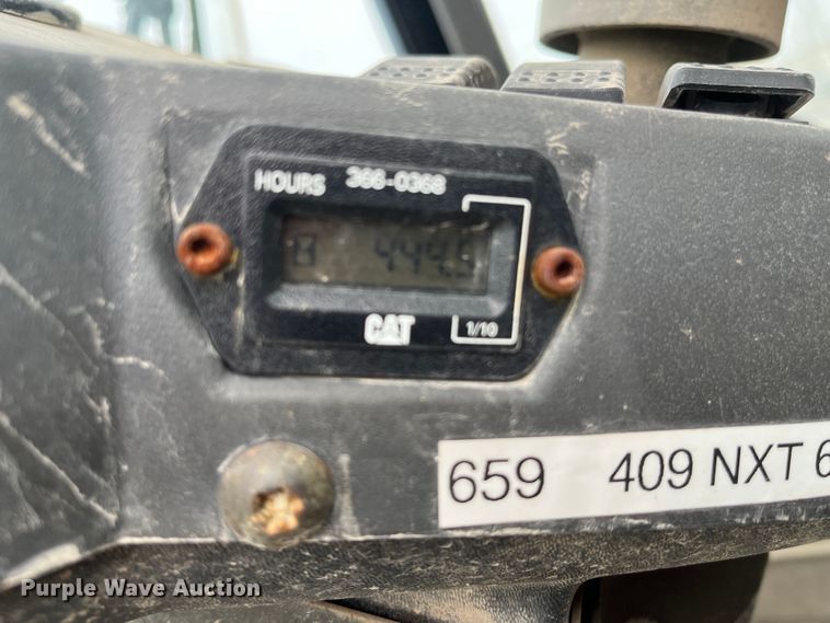 image for item DR7447 2006 Caterpillar 904B  wheel loader