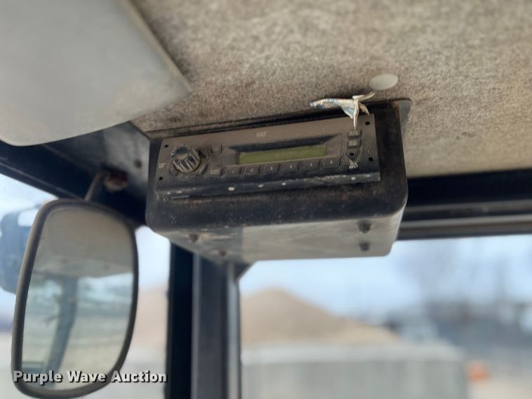 image for item DR7447 2006 Caterpillar 904B  wheel loader