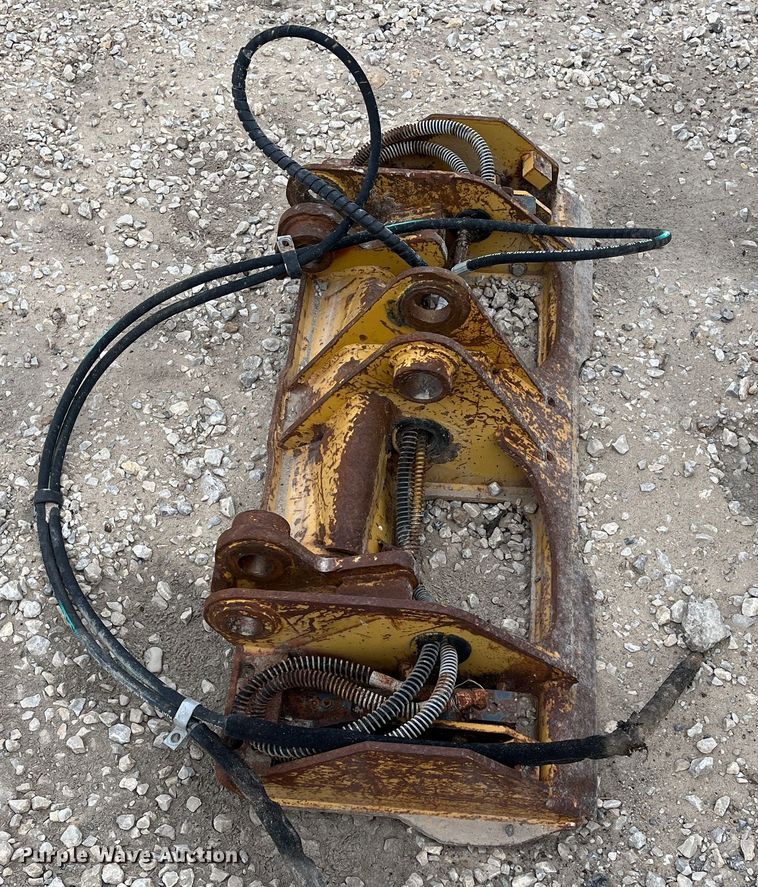 image for item DR7447 2006 Caterpillar 904B  wheel loader