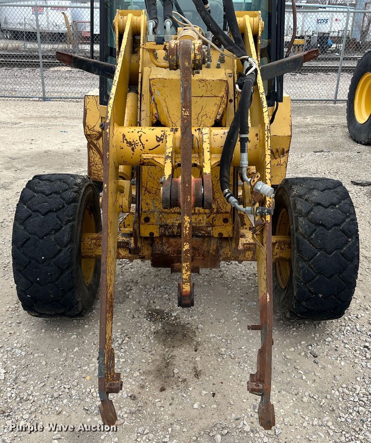 image for item DR7447 2006 Caterpillar 904B  wheel loader