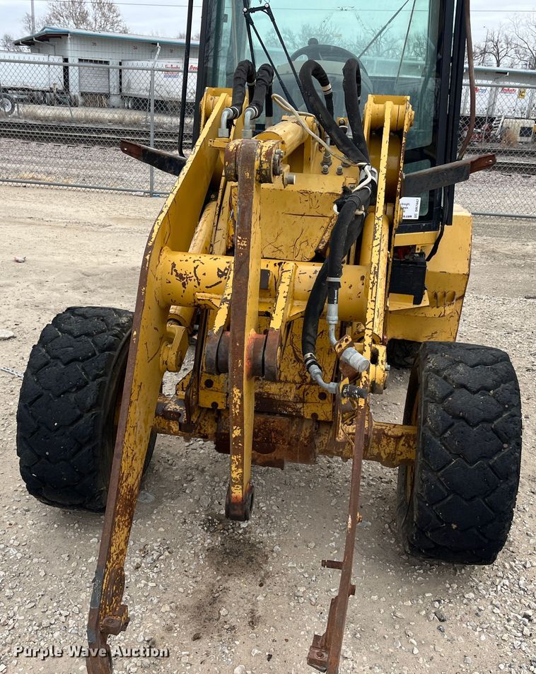 image for item DR7447 2006 Caterpillar 904B  wheel loader