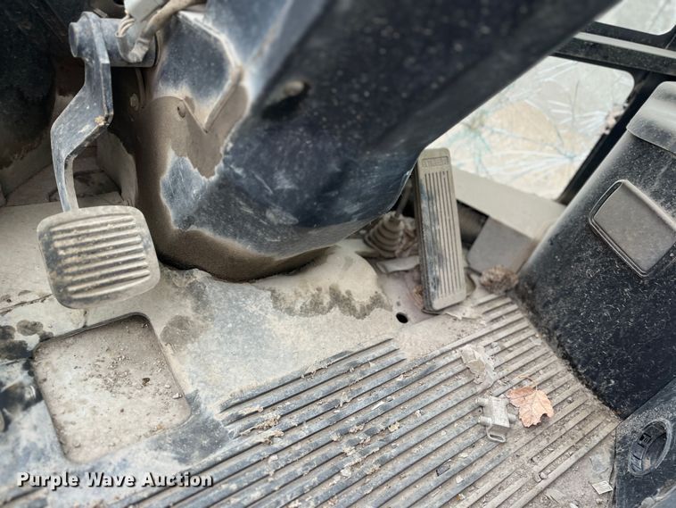 image for item DR7447 2006 Caterpillar 904B  wheel loader