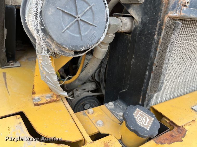 image for item DR7447 2006 Caterpillar 904B  wheel loader