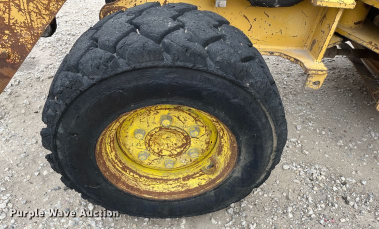 image for item DR7447 2006 Caterpillar 904B  wheel loader