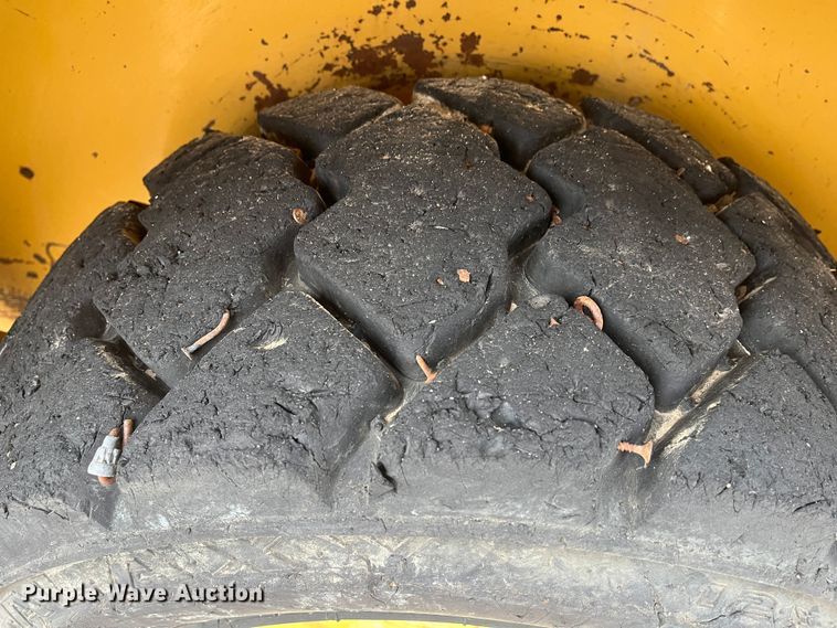 image for item DR7447 2006 Caterpillar 904B  wheel loader