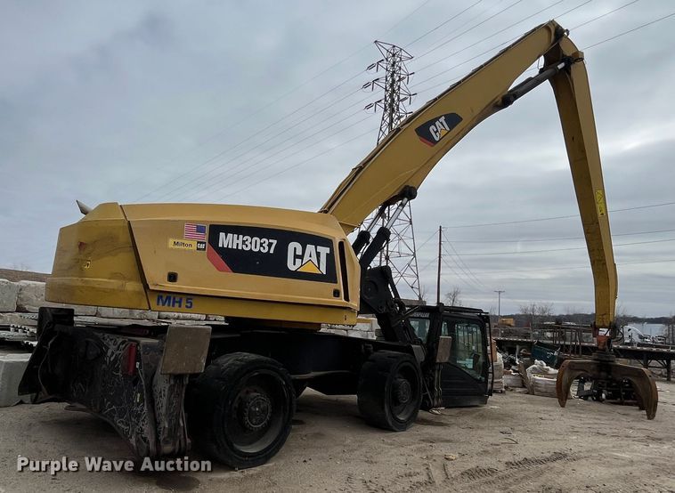 image for item DR7448 2014 Caterpillar MH3037  material handler