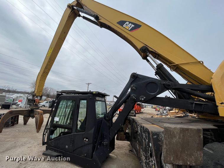 image for item DR7448 2014 Caterpillar MH3037  material handler