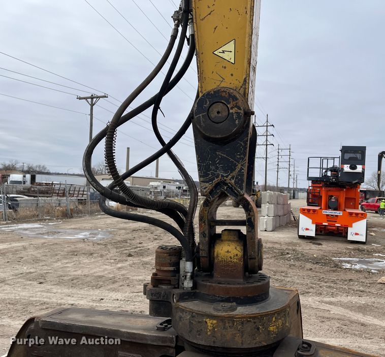 image for item DR7448 2014 Caterpillar MH3037  material handler