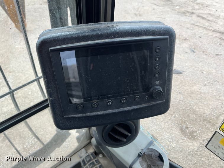 image for item DR7448 2014 Caterpillar MH3037  material handler