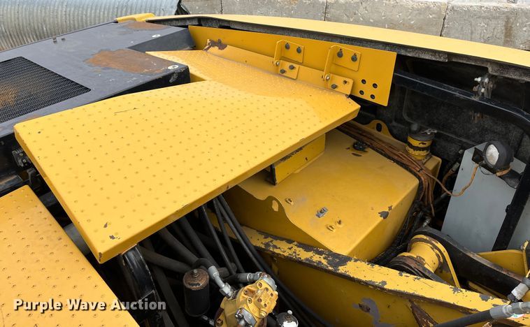 image for item DR7448 2014 Caterpillar MH3037  material handler