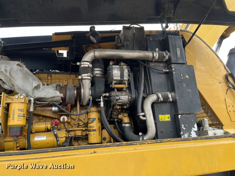 image for item DR7448 2014 Caterpillar MH3037  material handler