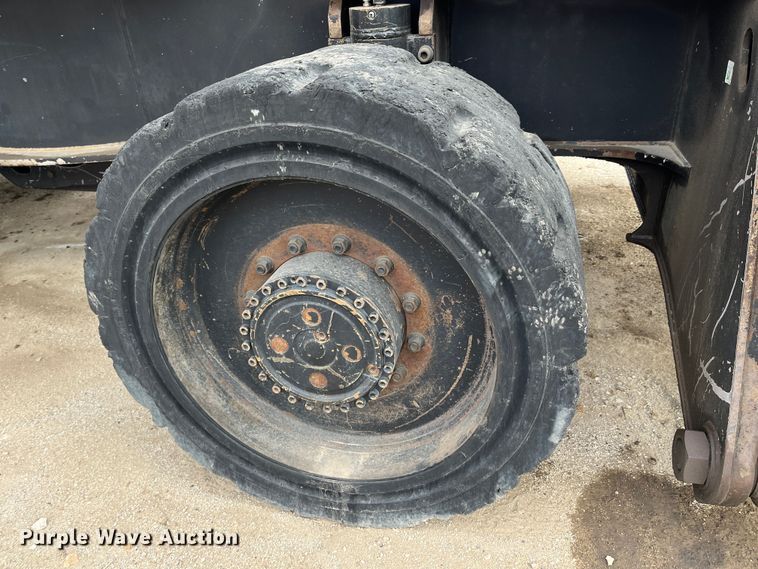 image for item DR7448 2014 Caterpillar MH3037  material handler