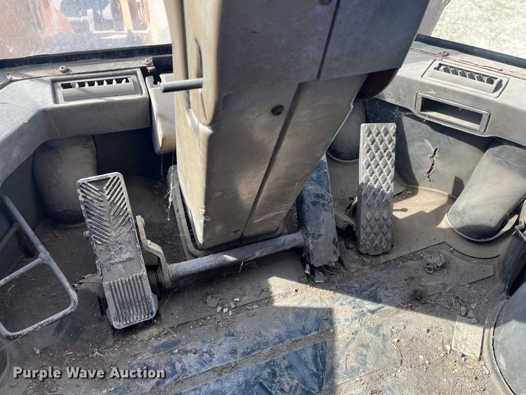 image for item DR7454 2005 Case 621D  wheel loader