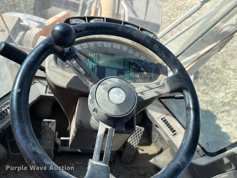 image for item DR7454 2005 Case 621D  wheel loader