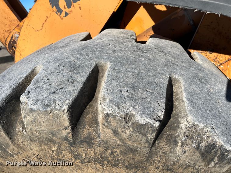 image for item DR7454 2005 Case 621D  wheel loader