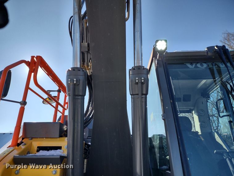 image for item DR8143 2021 Volvo ECR145EL  excavator