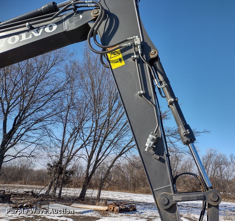 image for item DR8143 2021 Volvo ECR145EL  excavator