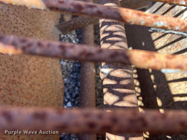 image for item DS2720 Rosco SPRHH  chip spreader