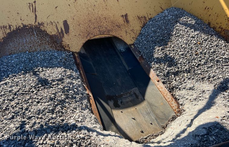 image for item DS2720 Rosco SPRHH  chip spreader