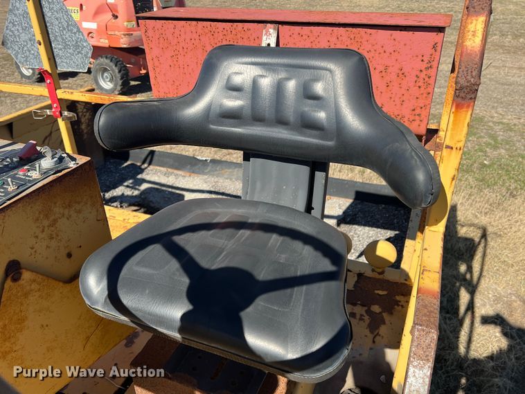 image for item DS2720 Rosco SPRHH  chip spreader