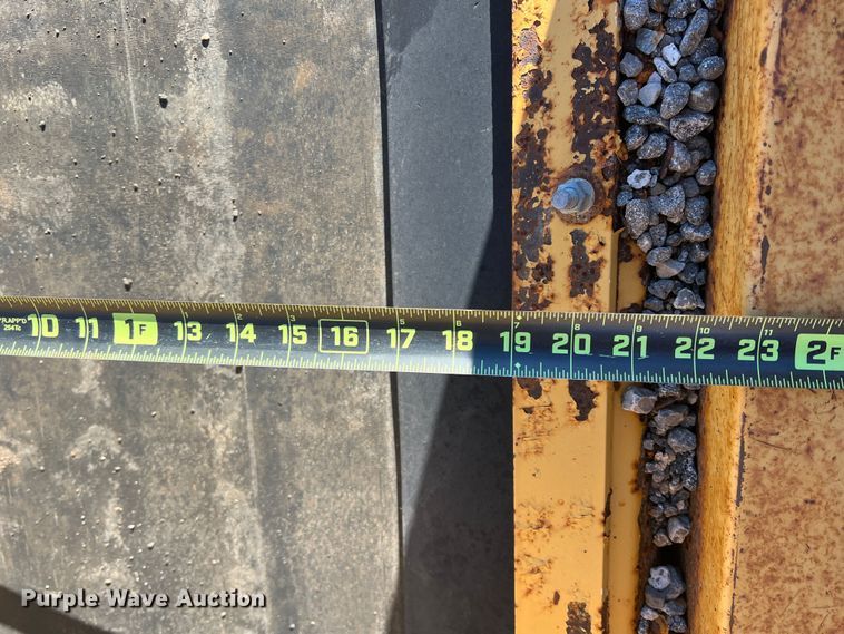 image for item DS2720 Rosco SPRHH  chip spreader