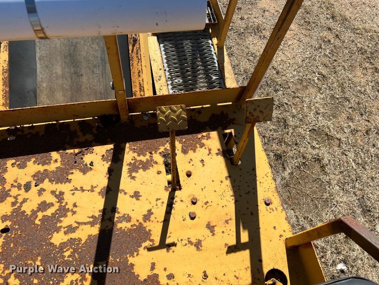 image for item DS2720 Rosco SPRHH  chip spreader