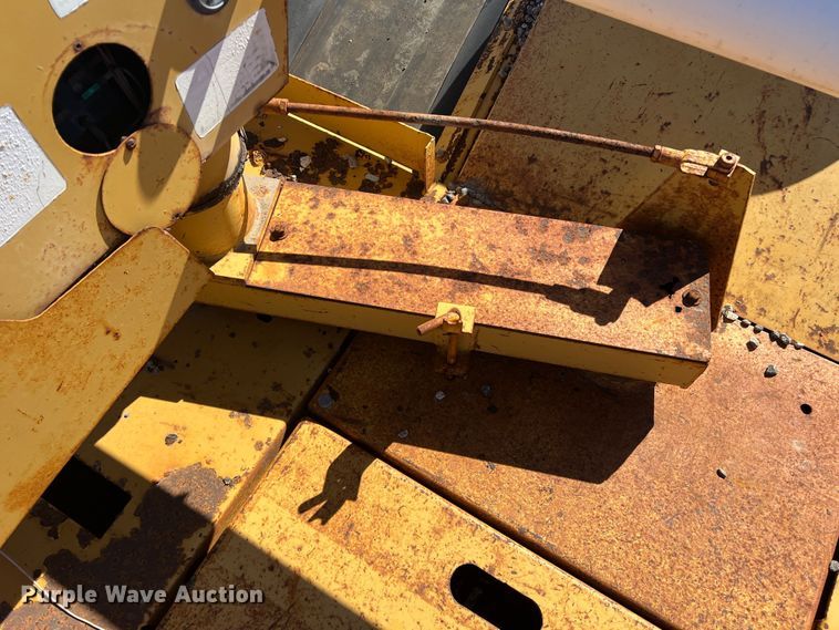 image for item DS2720 Rosco SPRHH  chip spreader