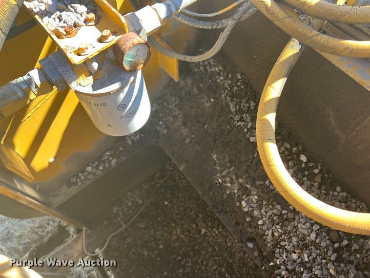 image for item DS2720 Rosco SPRHH  chip spreader