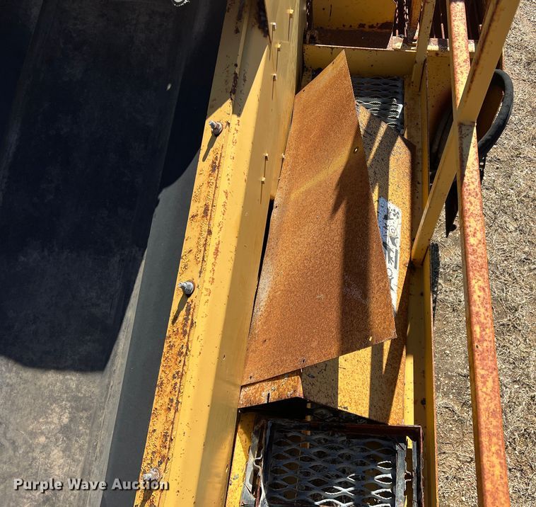 image for item DS2720 Rosco SPRHH  chip spreader