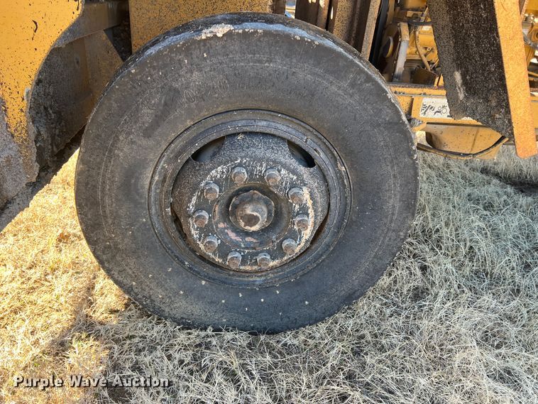 image for item DS2720 Rosco SPRHH  chip spreader