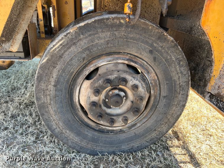 image for item DS2720 Rosco SPRHH  chip spreader