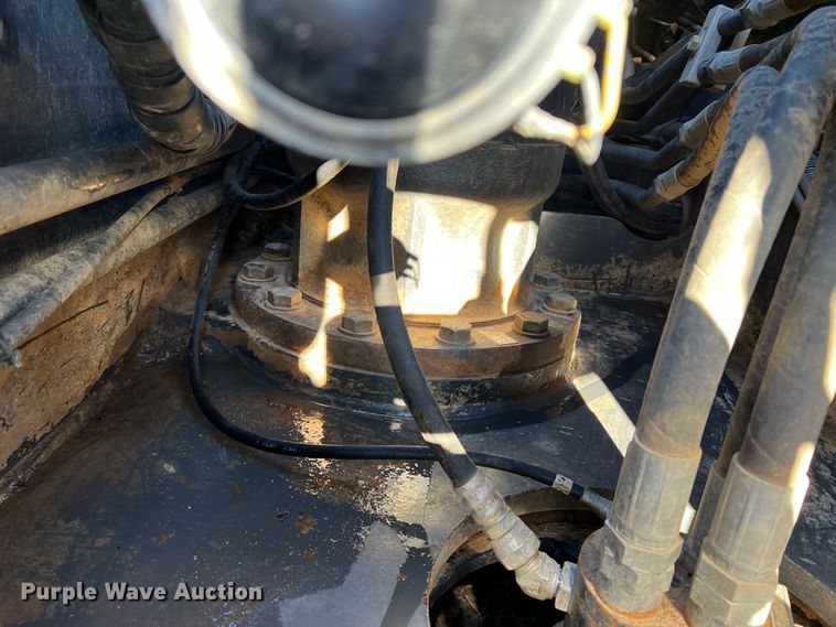 image for item DS2731 2012 Case CX210C  excavator