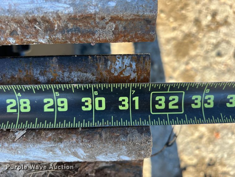 image for item DS2731 2012 Case CX210C  excavator