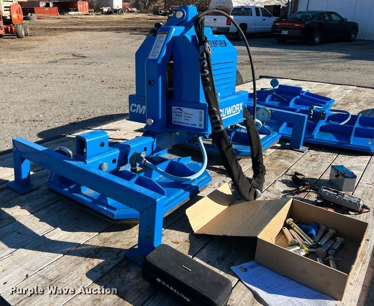 image for item DS2732 Vacuworx CM 3  slab vacuum