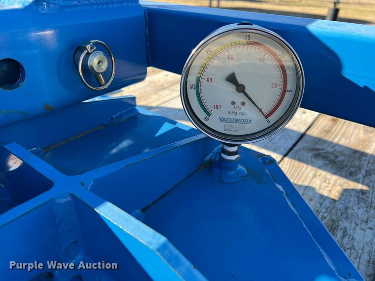 image for item DS2732 Vacuworx CM 3  slab vacuum