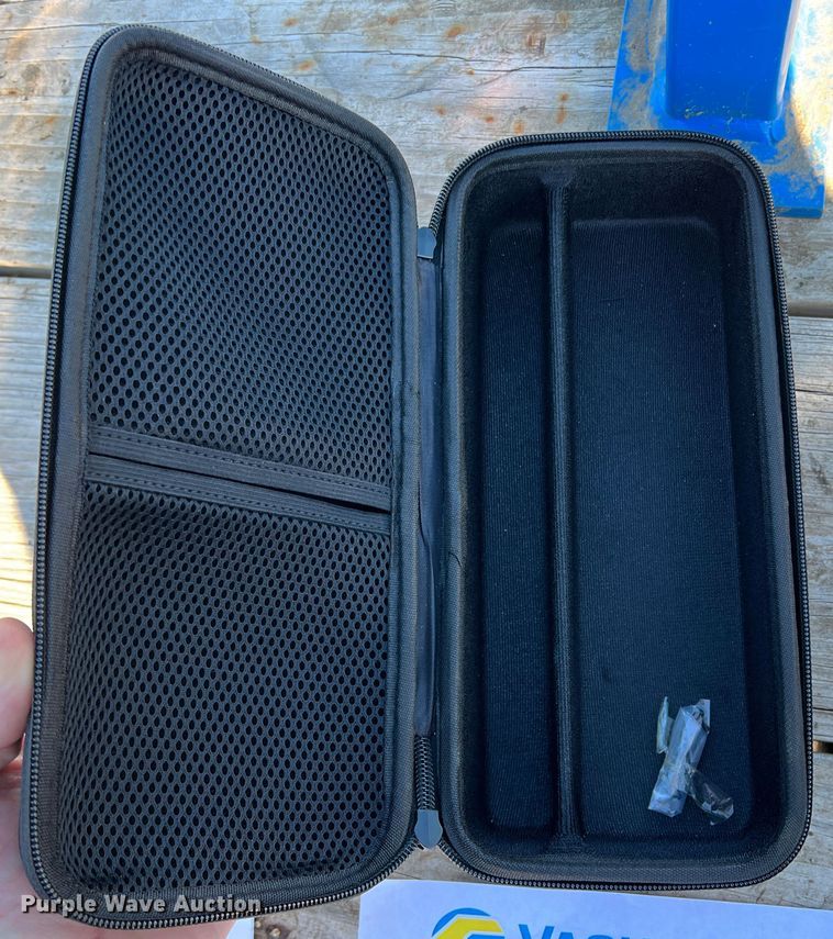 image for item DS2732 Vacuworx CM 3  slab vacuum