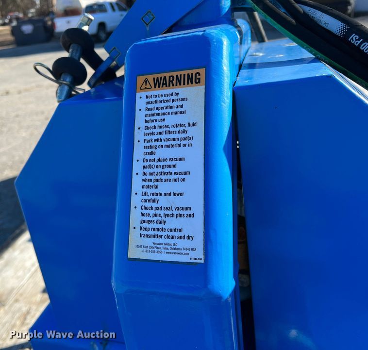 image for item DS2732 Vacuworx CM 3  slab vacuum