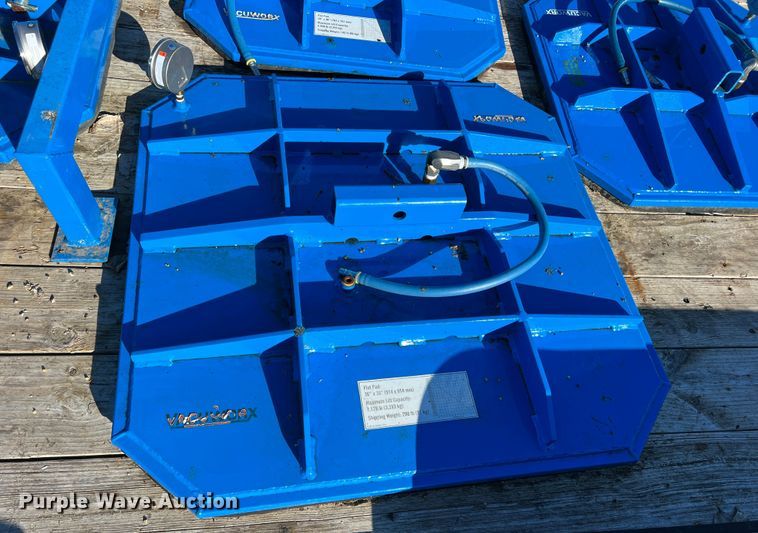 image for item DS2732 Vacuworx CM 3  slab vacuum