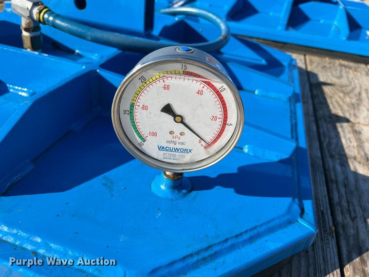 image for item DS2732 Vacuworx CM 3  slab vacuum