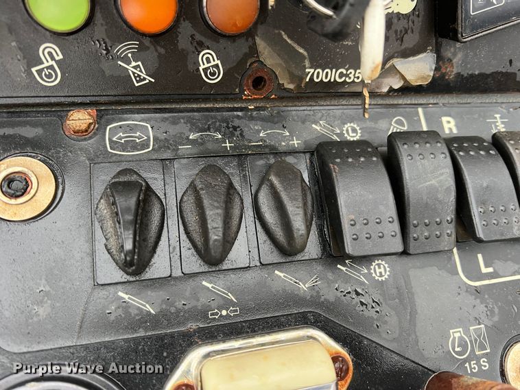 image for item DS2741 2010 Vermeer D24X40II  directional boring unit