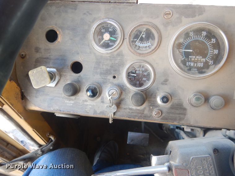 image for item HQ9543 1973 Grove TM375  crane