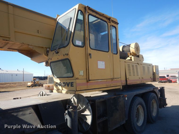 image for item HQ9543 1973 Grove TM375  crane